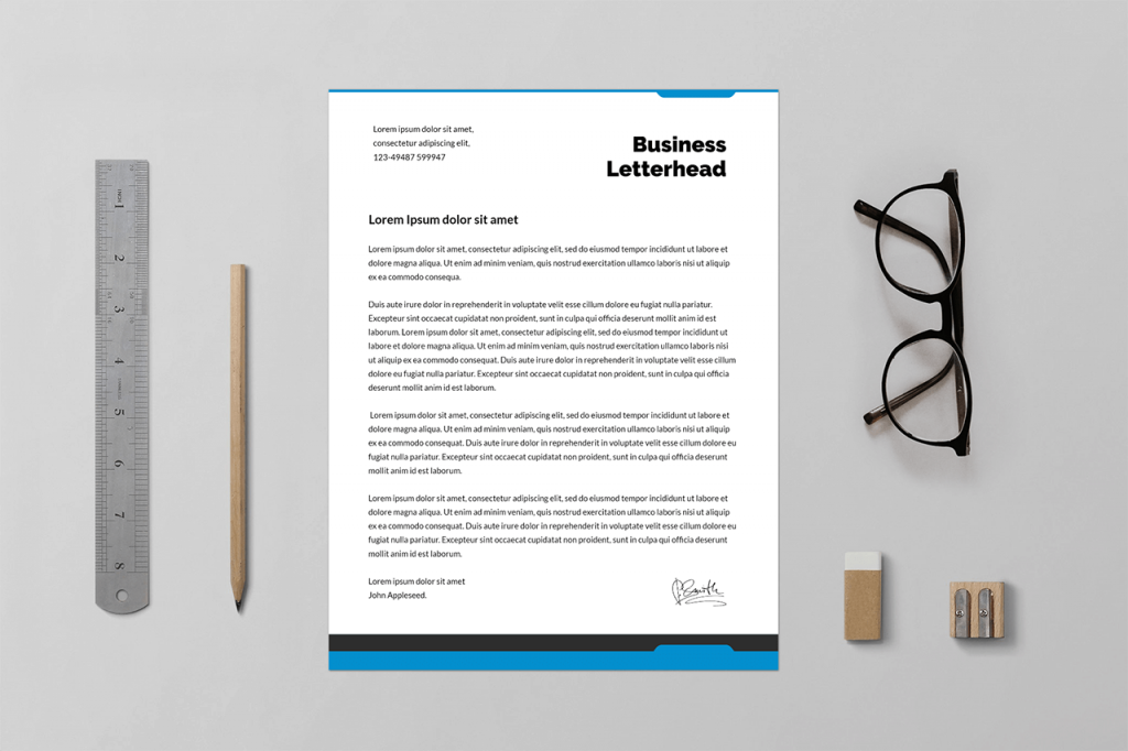 06-stationery-mockup-generator-template-on-desk