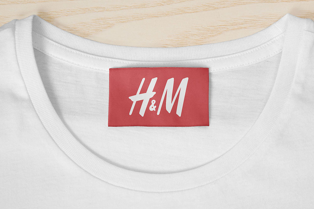 1541062292425-t-shirt-apparel-label-tag-logo-mockup-generator-psd-photoshop-template-2-