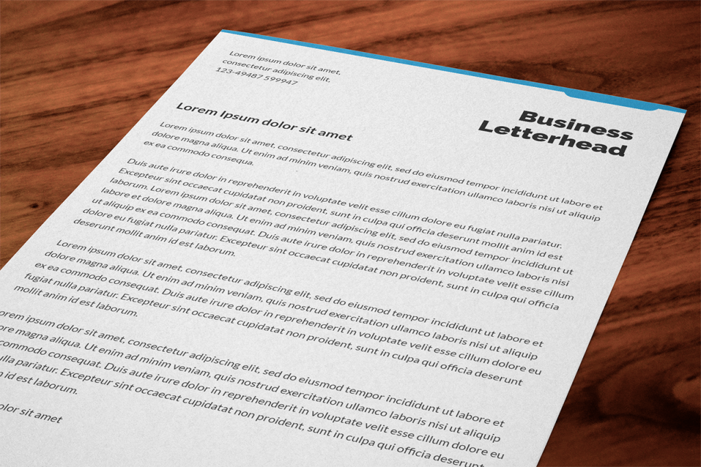 17-letterhead-on-wood-desk-photoshop-template