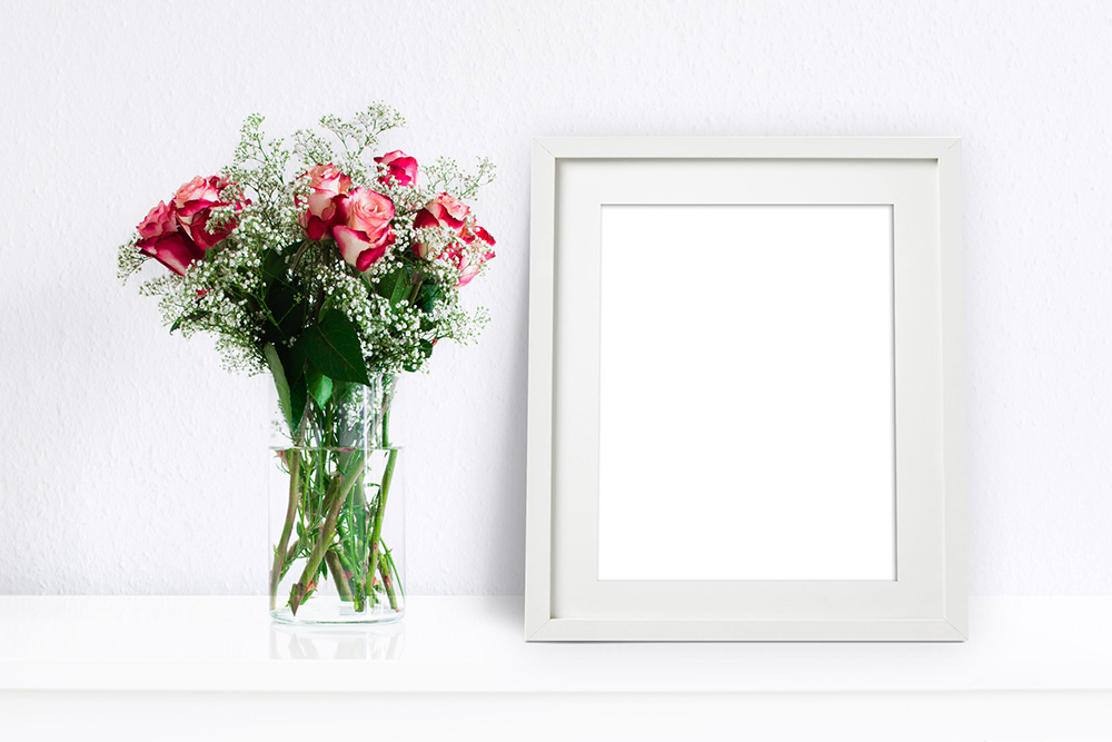 17-white-frame-mockup-for-picture-psd