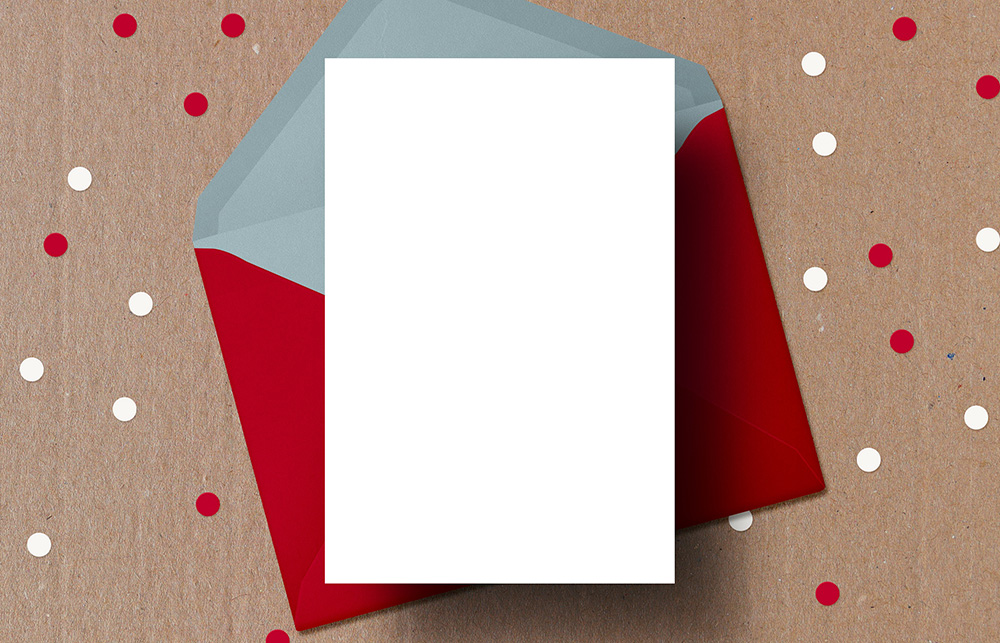 24-christmas-card-red-envelope-photoshop-mockup