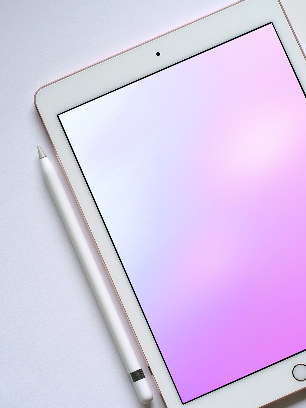 24-closeup-ipad-white.mockup