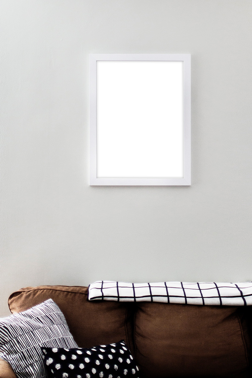 24-wall-picture-frame-mockup