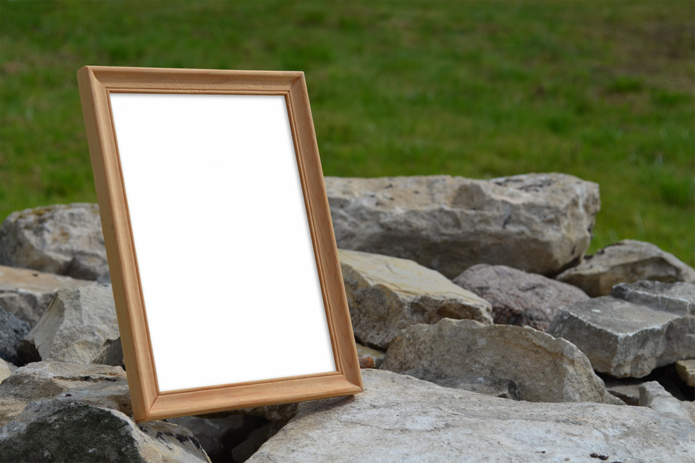27-wood-photo-frame-mockup-psd